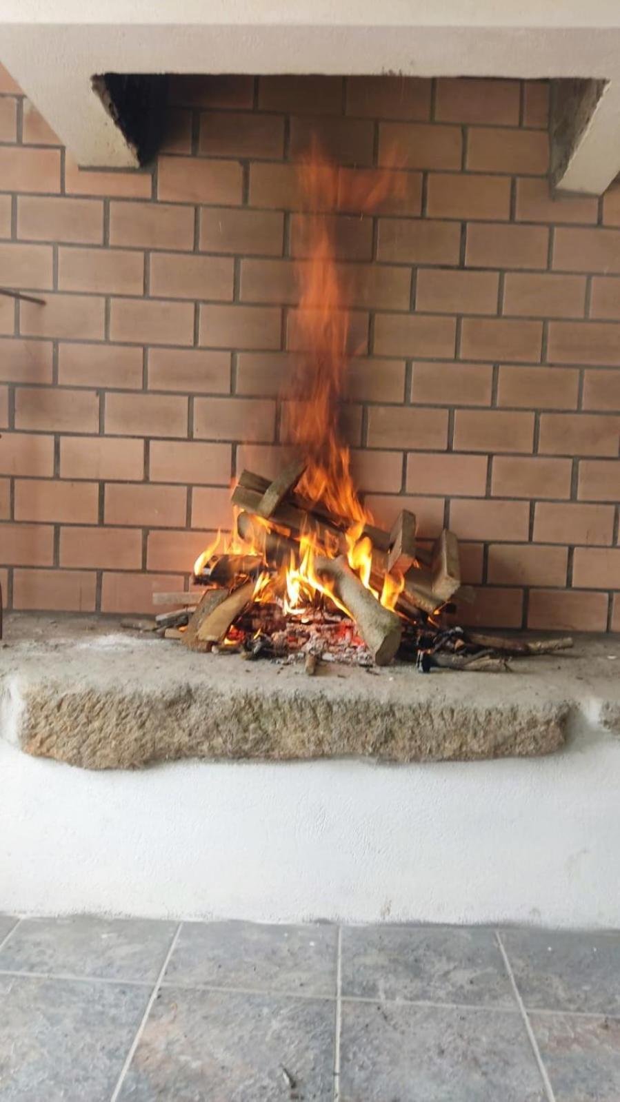 아우티스 A Casa Do Acivro 빌라 외부 사진